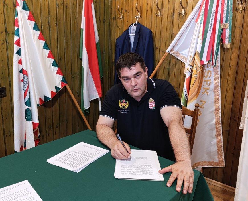 Pilis polgármestere feljelentette a tetőfedő maffiát